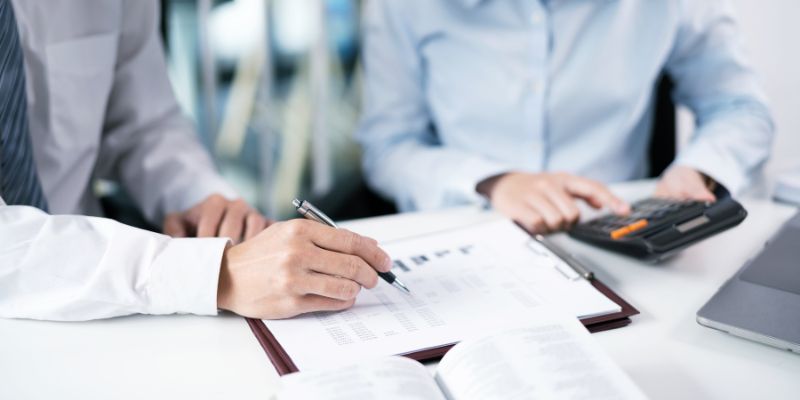 Cuidado con cómo cobras de tu sociedad profesional